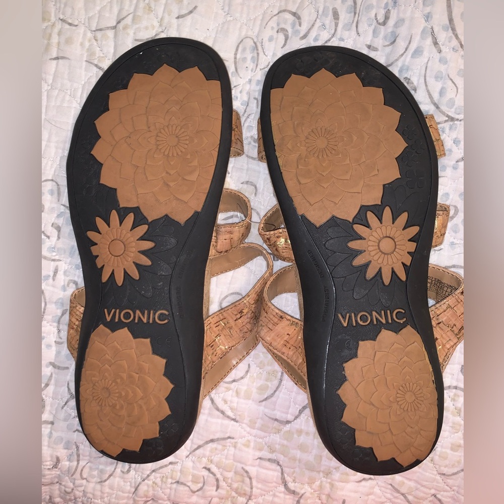 Vionic Amber Adjustable Sandals - image 8